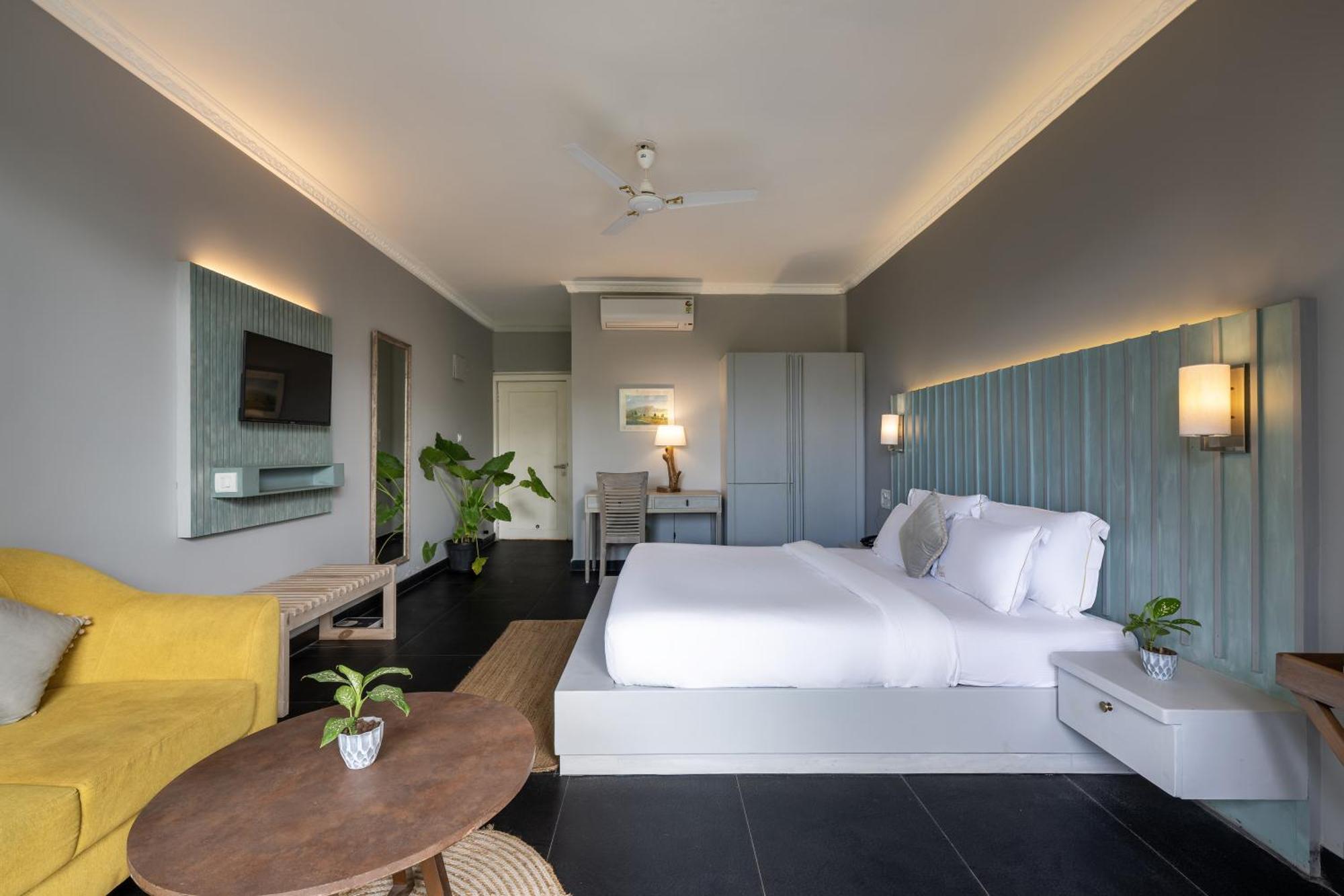 Echor Samara Morjim Goa Sea View Restro Hotel Kültér fotó