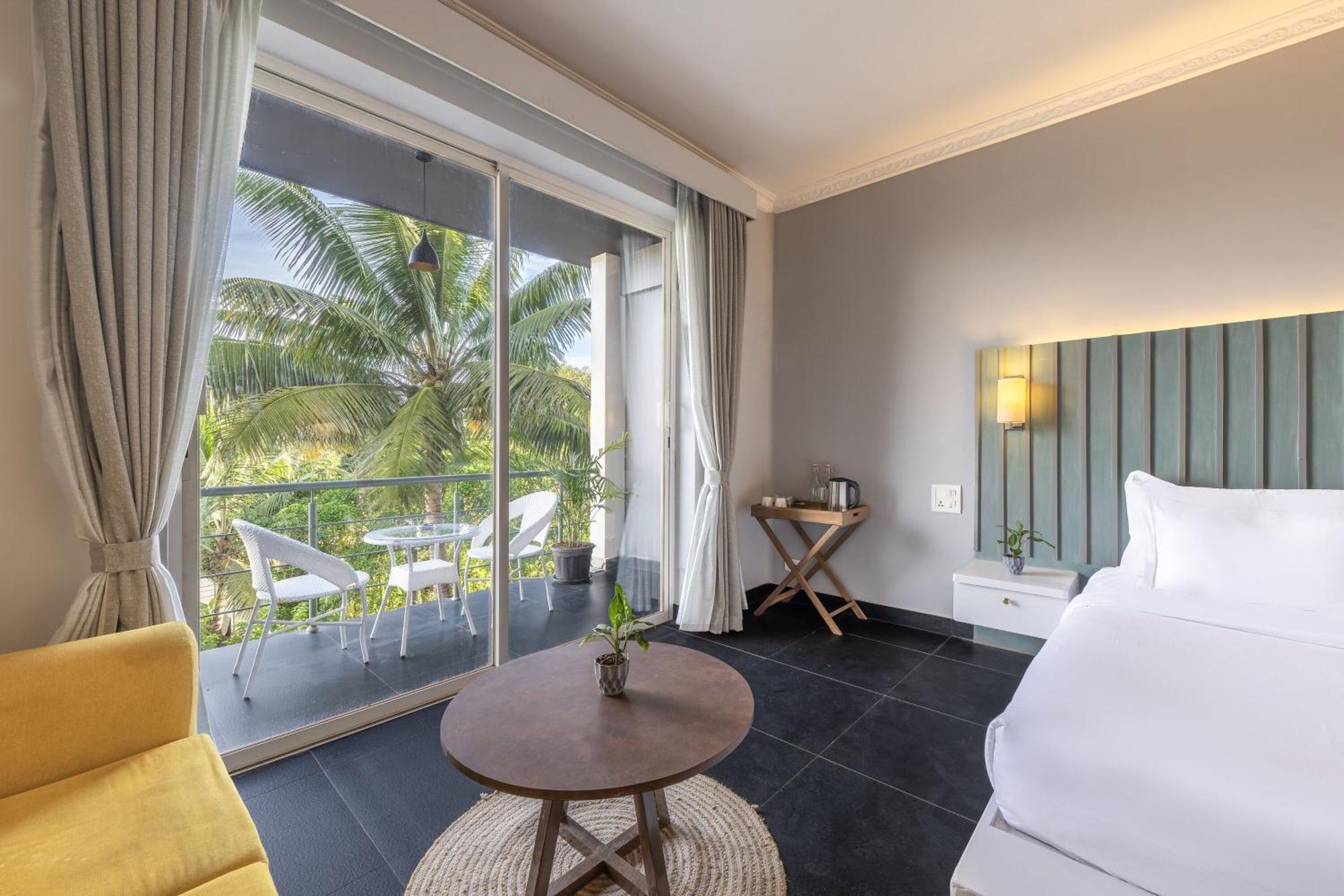 Echor Samara Morjim Goa Sea View Restro Hotel Kültér fotó