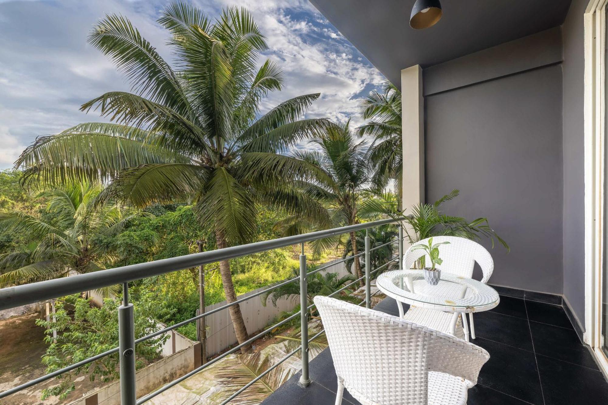 Echor Samara Morjim Goa Sea View Restro Hotel Kültér fotó