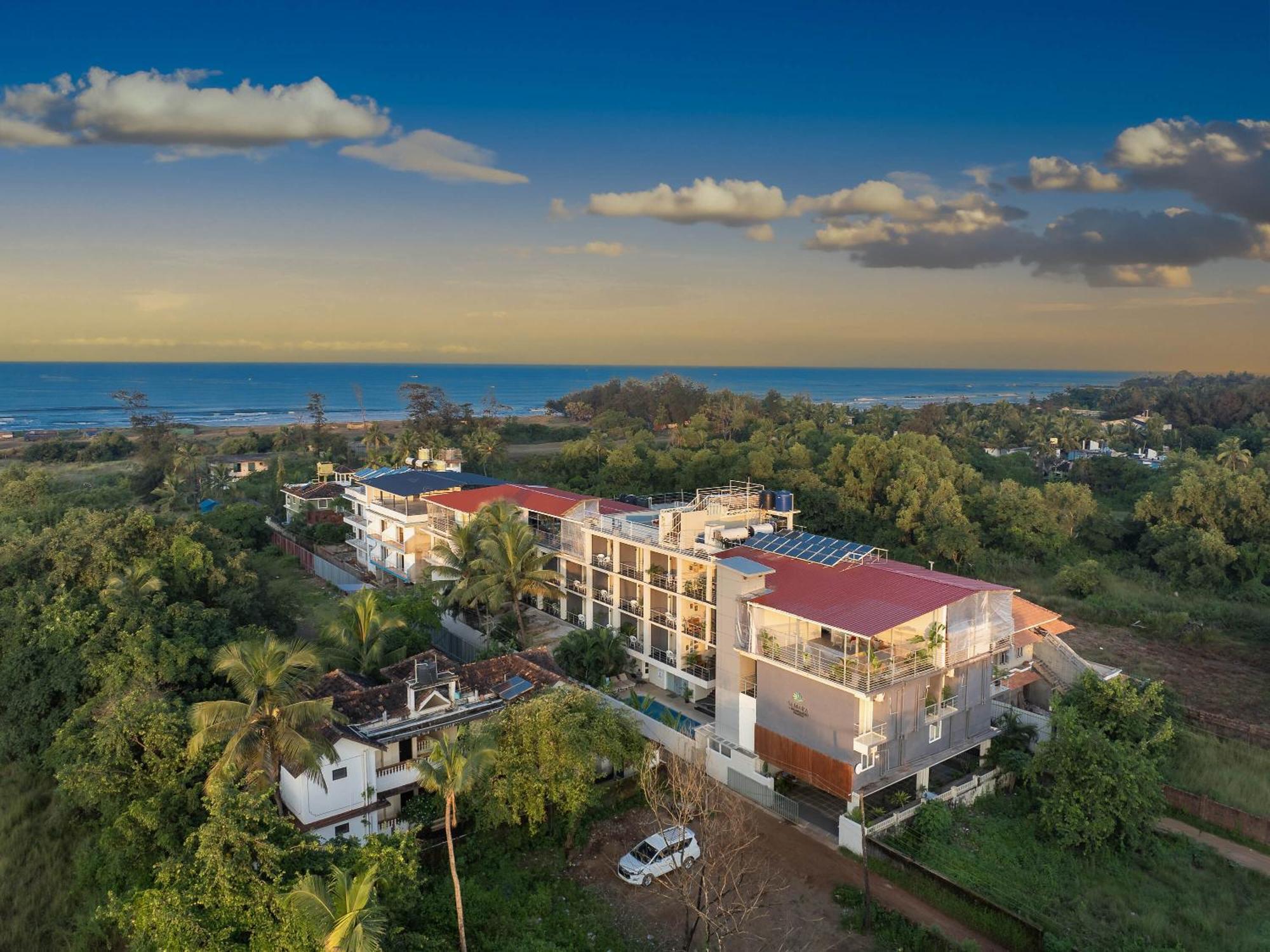Echor Samara Morjim Goa Sea View Restro Hotel Kültér fotó